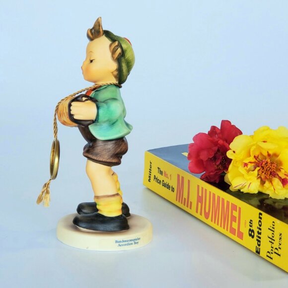 Hummel Figurine -TMK 7 - Number 185 - Accordion Boy - First Issue 1994 - Picture 4 of 8